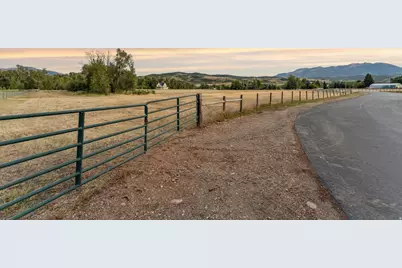 8867 E Eagle Way #6, Huntsville, UT 84317 - Photo 32