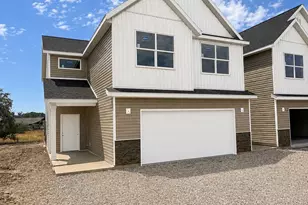 1049 N Summit View Dr, Harrisville, UT 84404 - Photo 1