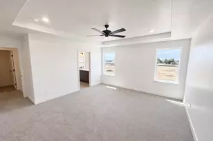 1049 N Summit View Dr, Harrisville, UT 84404 - Photo 6