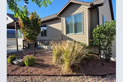 1896 E Juniper Dr, Eagle Mountain, UT 84005 - Photo 2