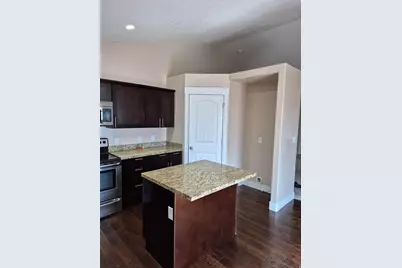 1896 E Juniper Dr, Eagle Mountain, UT 84005 - Photo 10