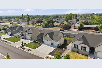 8139 W Joe Dr, Magna, UT 84044 - Photo 30