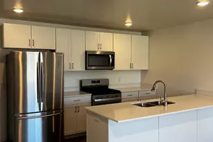 562 E Hal St N, Stansbury Park, UT 84074 - Photo 32