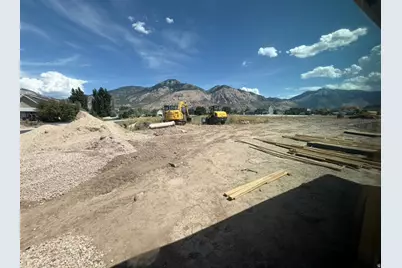 1058 N Summit View Dr W, Harrisville, UT 84404 - Photo 34