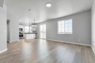 6628 W Spring Snow Ln, Herriman, UT 84096 - Photo 8
