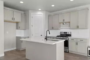 6636 W Spring Snow Ln, Herriman, UT 84096 - Photo 12