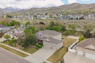 598 E Hollow Creek Rd, Draper, UT 84020 - Photo 4
