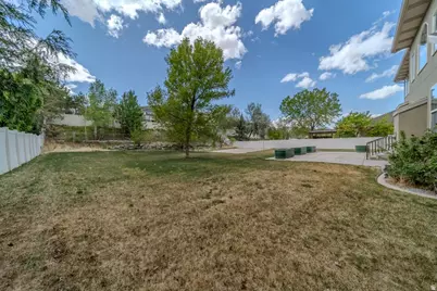 598 E Hollow Rd, Draper, UT 84020 - Photo 18