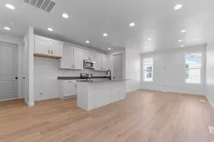 1588 N 3190 W, Provo, UT 84601 - Photo 8