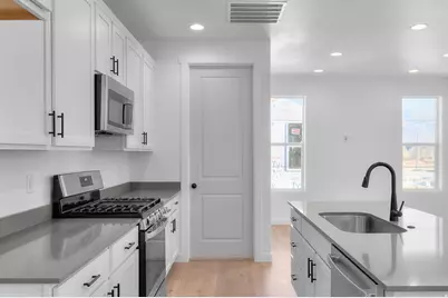 1588 N 3190 W, Provo, UT 84601 - Photo 12