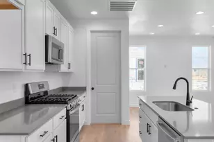 1588 N 3190 W, Provo, UT 84601 - Photo 12