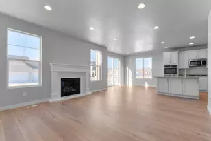 6647 N Bald, Eagle Mountain, UT 84005 - Photo 8