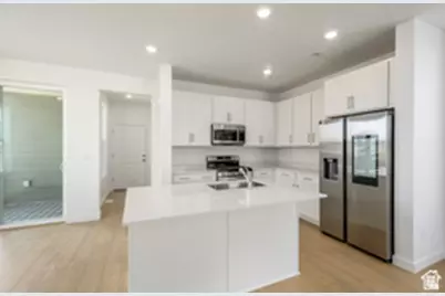 1533 S 920 W #127, Clearfield, UT 84015 - Photo 2