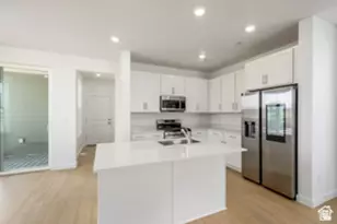 1533 S 920 W, Clearfield, UT 84015 - Photo 2