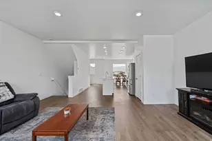3913 N Eagle Pointe Ln, Eagle Mountain, UT 84005 - Photo 20