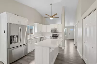 5475 S Crossbow Cir, Taylorsville, UT 84123 - Photo 10