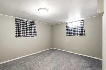 1925 S Main St, Bountiful, UT 84010 - Photo 26