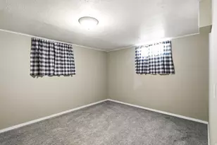 1925 S Main St, Bountiful, UT 84010 - Photo 26