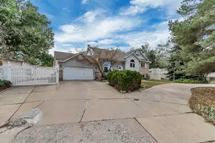 332 E Magellan Ln, Elk Ridge, UT 84651 - Photo 2