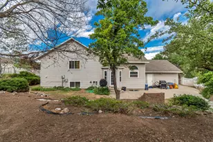 332 E Magellan Ln, Elk Ridge, UT 84651 - Photo 24