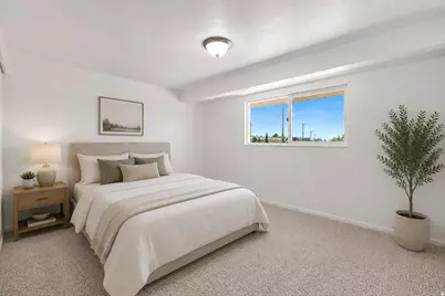 1453 S Valhalla Dr E, Clearfield, UT 84015 - Photo 14