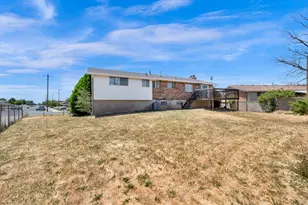 1453 S Valhalla Dr E, Clearfield, UT 84015 - Photo 26