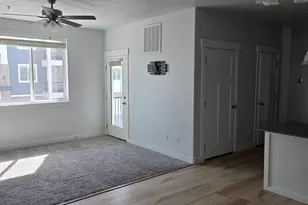 768 N 260 W, Vineyard, UT 84058 - Photo 2