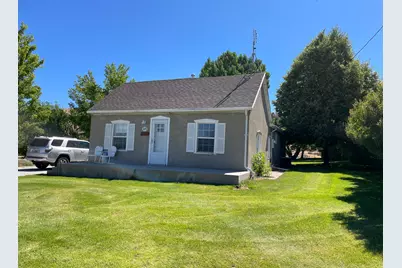 325 S 200 E, Glenwood, UT 84730 - Photo 2