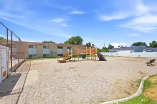 314 W Center St N, Bountiful, UT 84010 - Photo 22