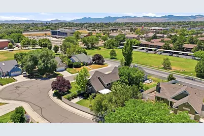 1478 W Crosspark Dr, Taylorsville, UT 84123 - Photo 28