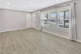 4385 S 250 W, Washington Terrace, UT 84405 - Photo 6