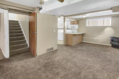4385 S 250 W, Washington Terrace, UT 84405 - Photo 18