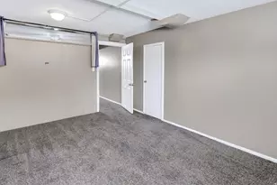 4385 S 250 W, Washington Terrace, UT 84405 - Photo 26