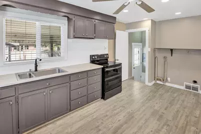 4385 S 250 W, Washington Terrace, UT 84405 - Photo 10