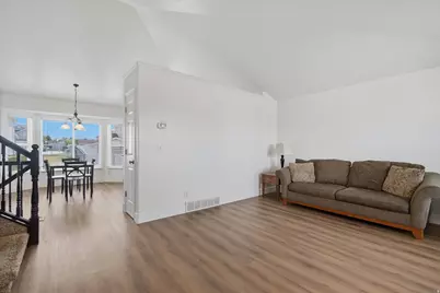 5576 S 4100 W, Roy, UT 84067 - Photo 6