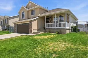 5576 S 4100 W, Roy, UT 84067 - Photo 2