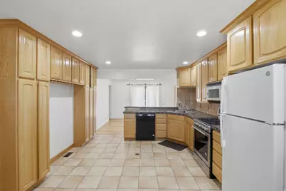 4152 W 5010 S, West Valley, UT 84118 - Photo 8