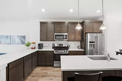 793 E 975 N, Layton, UT 84041 - Photo 8