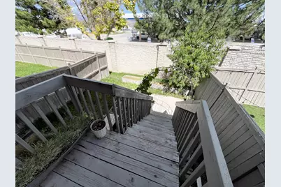 7966 N Dundee Dr, Eagle Mountain, UT 84005 - Photo 26