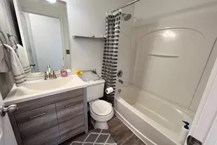 7966 N Dundee Dr, Eagle Mountain, UT 84005 - Photo 18