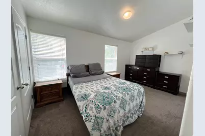 7966 N Dundee Dr, Eagle Mountain, UT 84005 - Photo 12