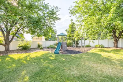 1062 S 2450 W, Syracuse, UT 84075 - Photo 46