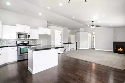 2629 W 900 N, Layton, UT 84041 - Photo 10