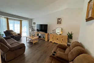 1542 W Crystal Ridge Dr S, West Jordan, UT 84084 - Photo 4