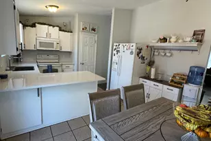 1542 W Crystal Ridge Dr S, West Jordan, UT 84084 - Photo 12