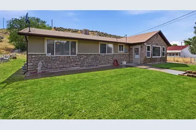 185 N Morgan Valley Dr, Morgan, UT 84050 - Photo 2
