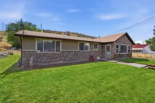 185 N Morgan Valley Dr, Morgan, UT 84050 - Photo 2