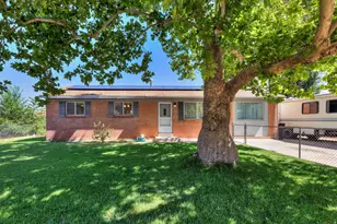 427 Huntridge Dr, Moab, UT 84532 - Photo 1