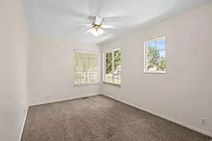 337 E Pavilion Circle, Saratoga Springs, UT 84045 - Photo 10