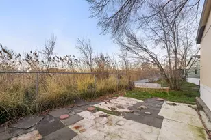 7032 W Apaloosa Dr N, West Valley, UT 84128 - Photo 26